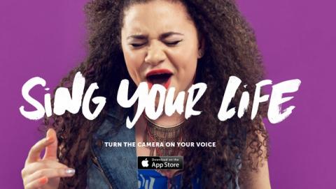 Hook'd, llegan los selfies musicales. Selfies con karaoke para grabar un vídeo mientras cantas. Hook'd, llegan los selfies musicales. Selfies con karaoke para grabar un vídeo mientras cantas.
