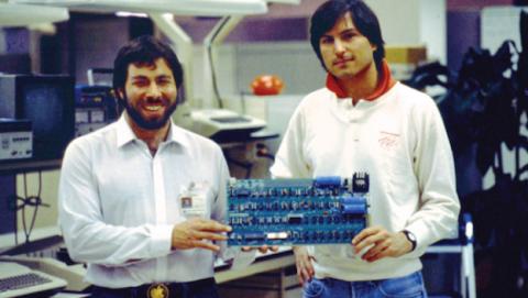 Steve Wozniak y Steve Jobs Steve Wozniak y Steve Jobs