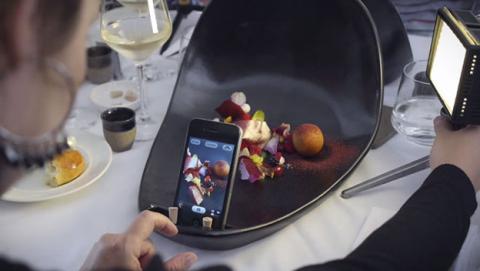 Un restaurante para los adictos a hacer fotos de la comida Un restaurante para los adictos a hacer fotos de la comida