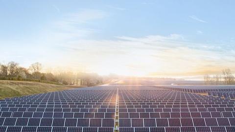 Una plataforma de protesta quiere frenar el impuesto al sol Una plataforma de protesta quiere frenar el impuesto al sol