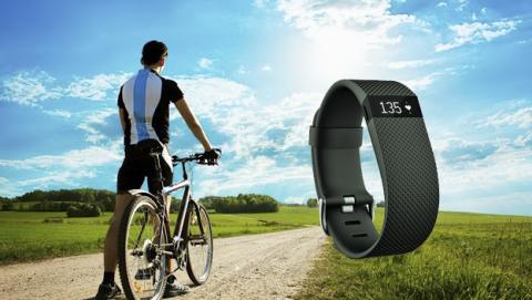 Controla tu pulso con Fitness Fitbit Charge HR Controla tu pulso con Fitness Fitbit Charge HR