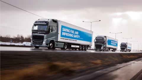 Cruza Europa el primer convoy de camiones autónomos Cruza Europa el primer convoy de camiones autónomos