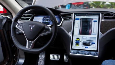 Accidente mortal con el piloto automático de Tesla activado Accidente mortal con el piloto automático de Tesla activado