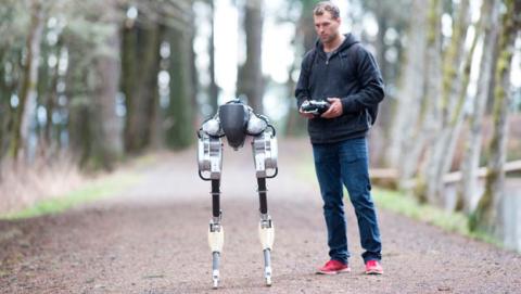 robot bipedo camina robot bipedo camina