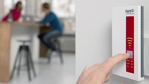 Es mejor un repetidor WiFi o un PLC para ampliar la conexión a Internet. Es mejor un repetidor WiFi o un PLC para ampliar la conexión a Internet.