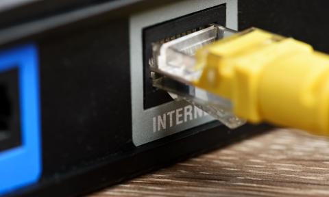 Cable ethernet al router WiFi Cable ethernet al router WiFi