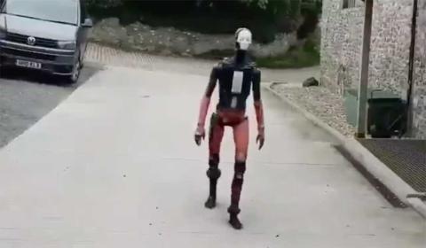 robot video viral robot video viral