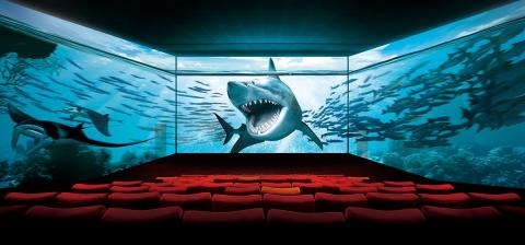 ScreenX, llegan los cines con tres pantallas para competir con Netflix ScreenX