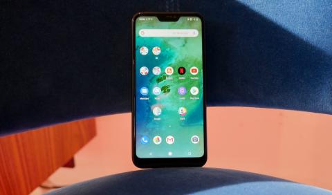 Xiaomi Mi A2 Lite Xiaomi Mi A2 Lite