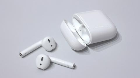 AirPods AirPods