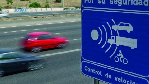 Radar fijo de la DGT Radar fijo de la DGT