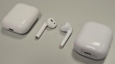 Airpods vs Realme Buds Air