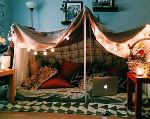 IKEA enseña a los niños a construir seis fuertes para jugar en casa Fuerte IKEA