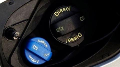 nuevo-sistema-diesel_tapon-adblue