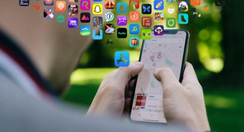 iPhone usando aplicaciones de App Store