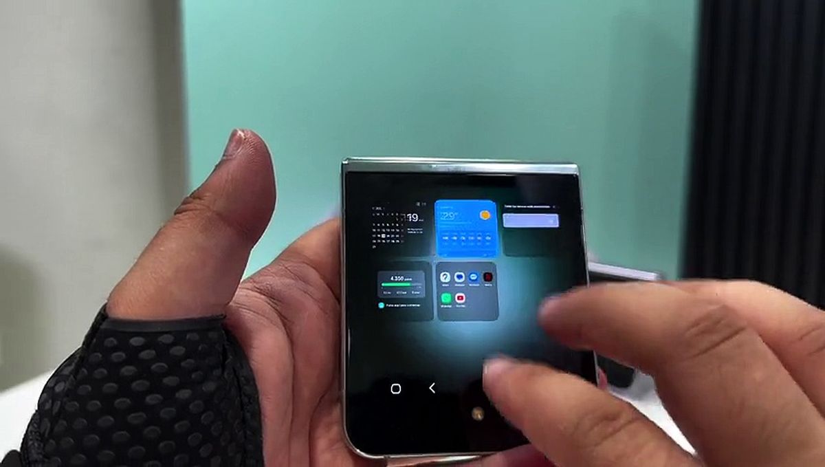 Samsung Galaxy Z Flip5, toma de contacto: pantalla externa útil